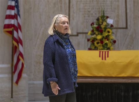 Bill Clinton and other dignitaries gather to remember Bill Richardson during funeral Mass